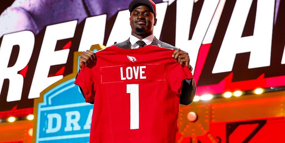 Jeremiyah Love was a rare top-5 RB. The Notre Dame star wants to prove he's worth it