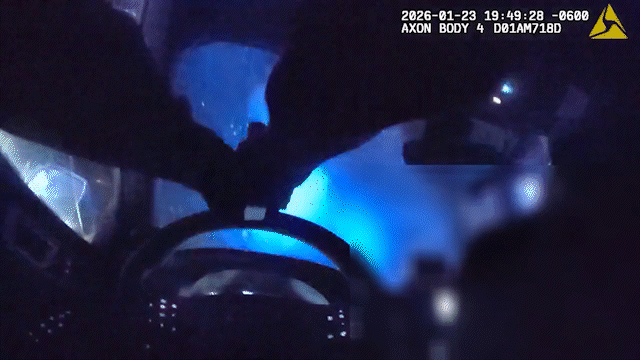 Video shows Chicago police firing shots through windshield during chaotic confrontation