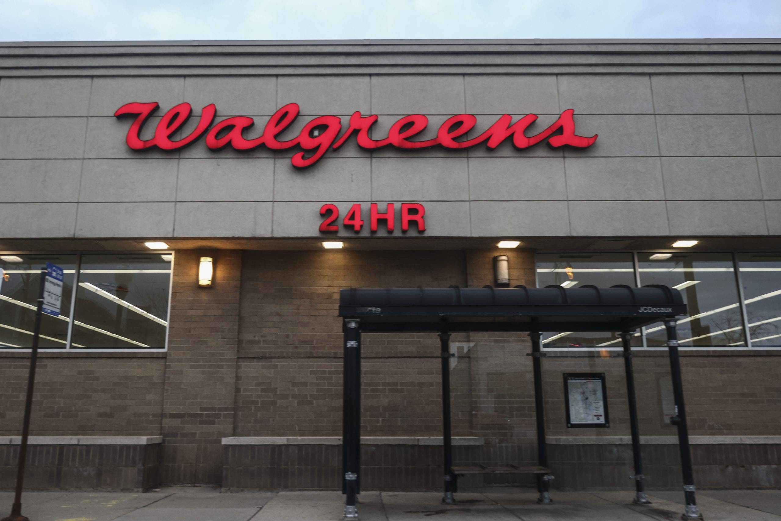 Chicago alder wants city to support independent pharmacy cooperative