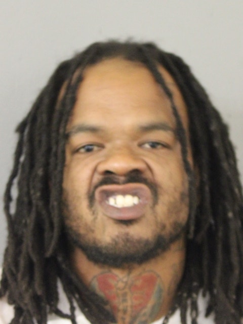 Man accused of shooting at Chicago police officers faces attempted murder charges