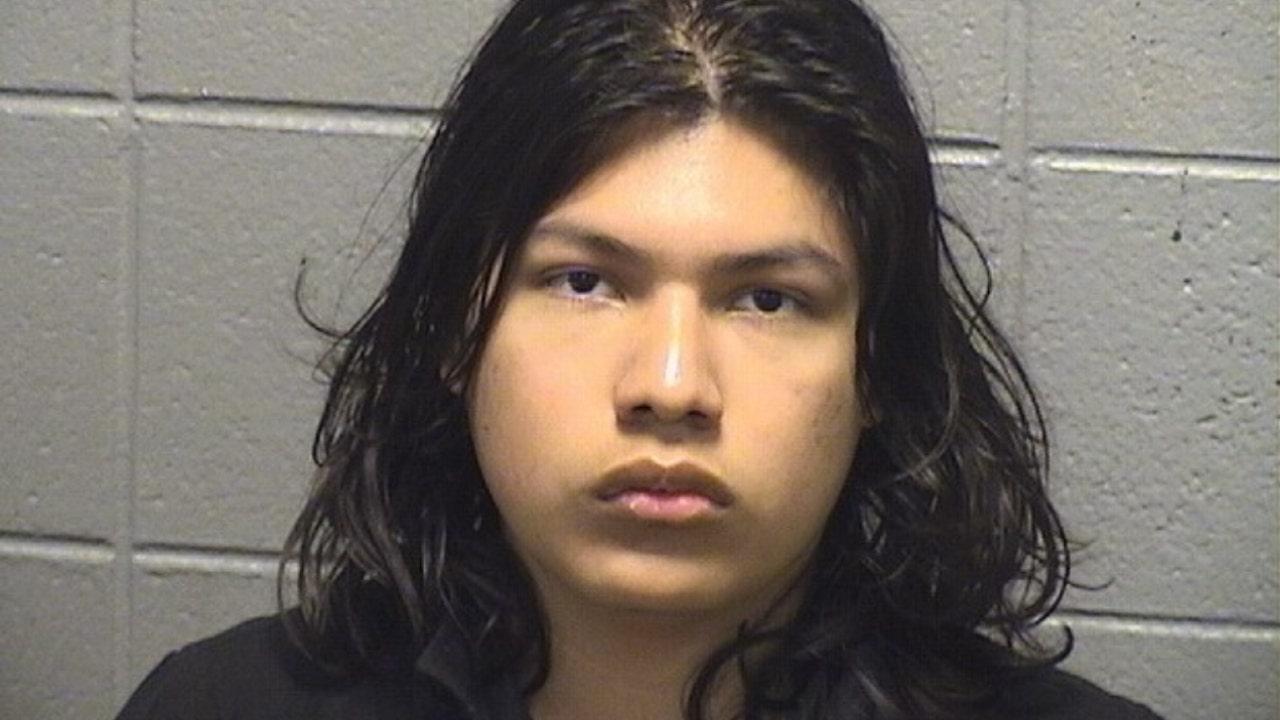 Rolling Meadows High School student charged after alleged knife threat, police say