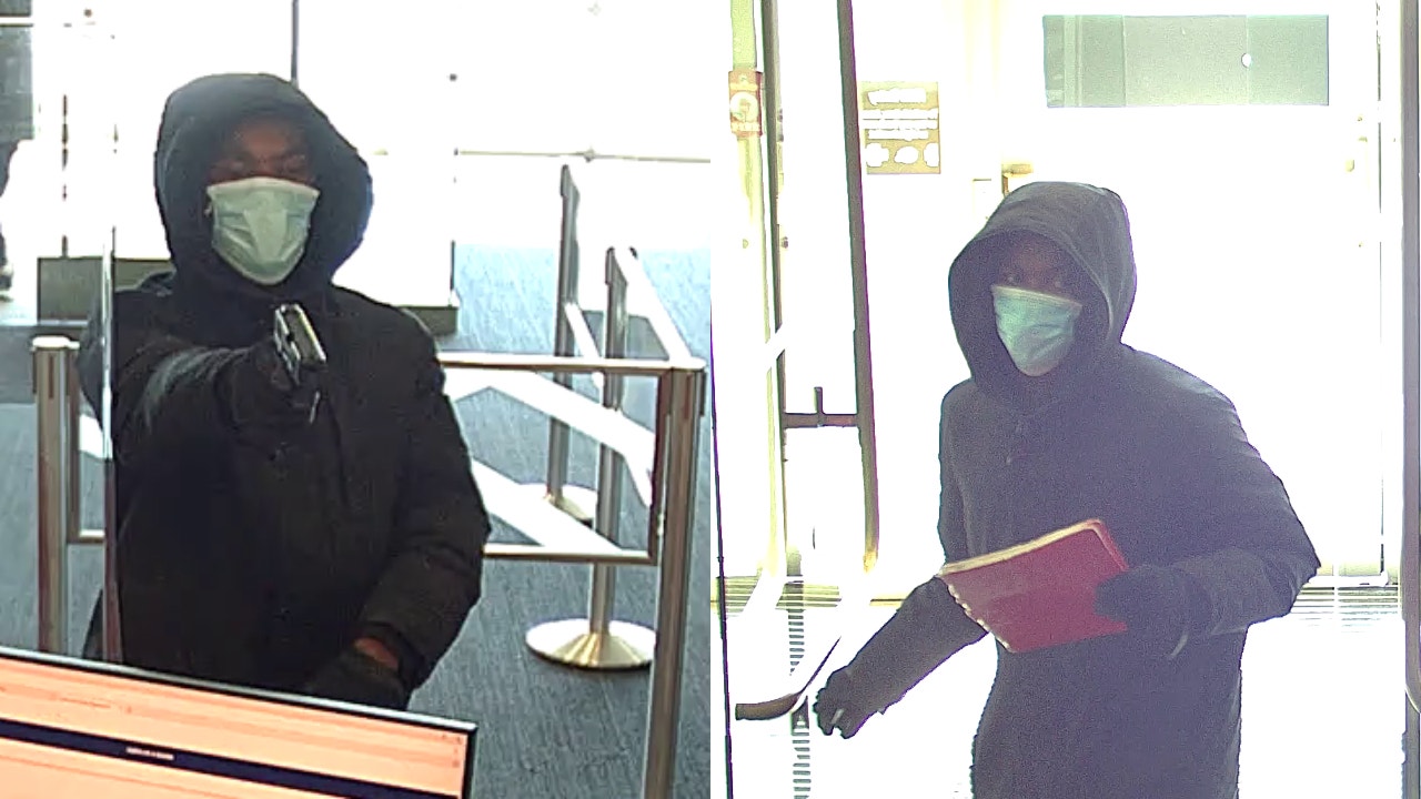 Naperville bank robbed at gunpoint Friday morning, FBI says