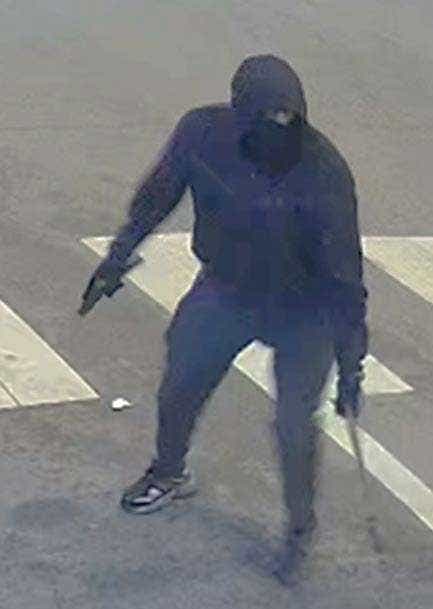 Convicted felon sentenced after fleeing Lincoln Park break-in with modified gun: authorities
