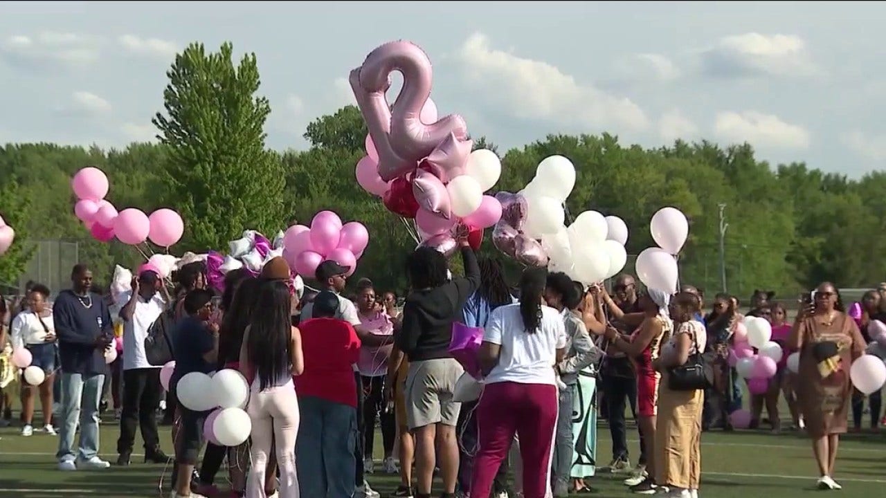 Balloon release held for UIC track star, friend killed on I-88