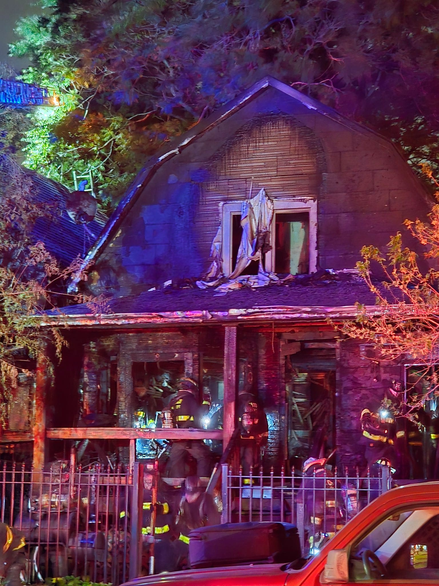 Multiple rescues made in overnight Chicago house fire: CFD