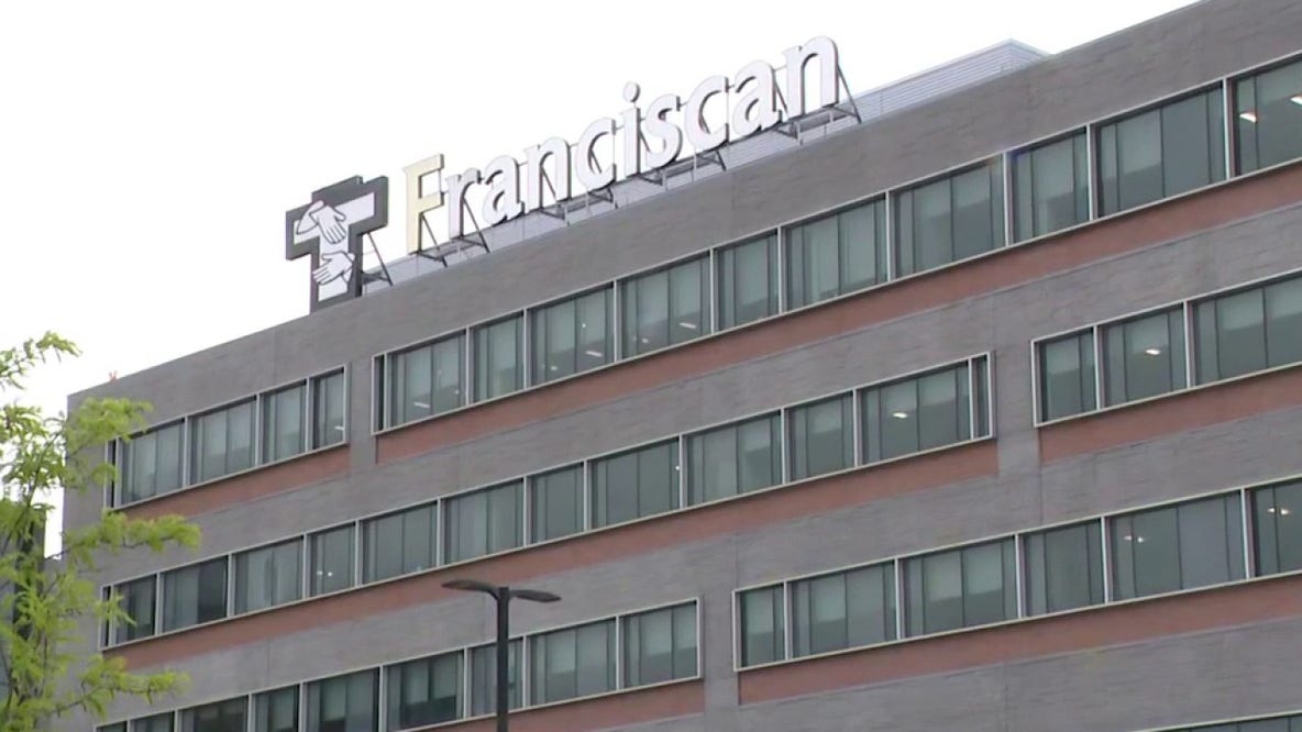 Indiana sheriff's deputy shot in ER at Franciscan Hospital; suspect in custody