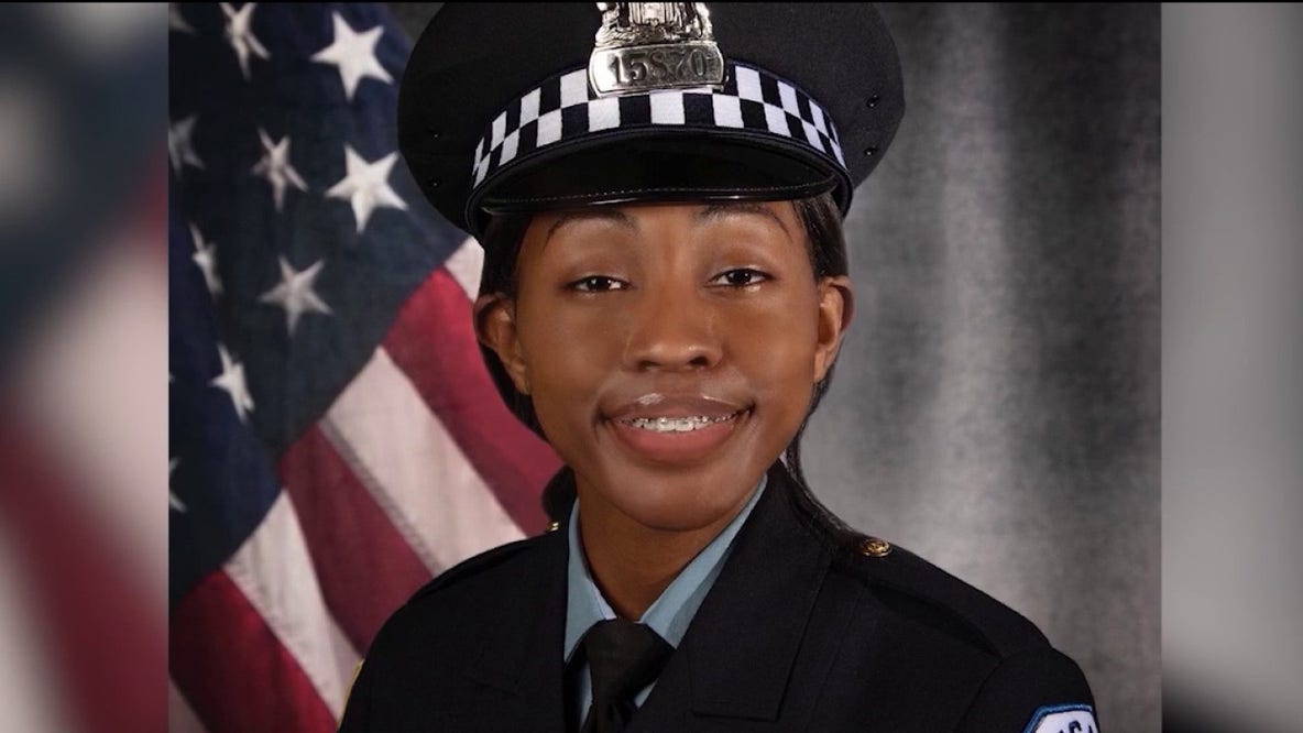 Family, Chicago police honor fallen officer Areanah Preston