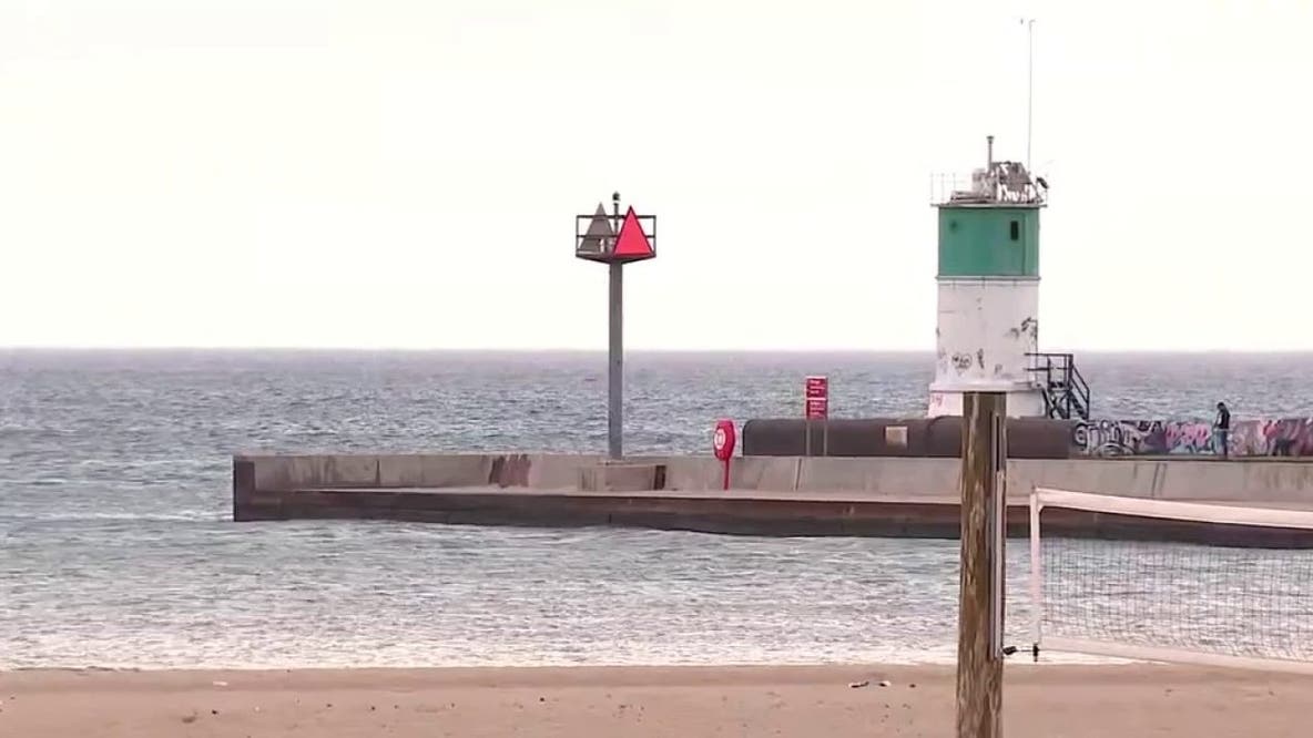 Waukegan drowning: Teen dies after swimming in Lake Michigan