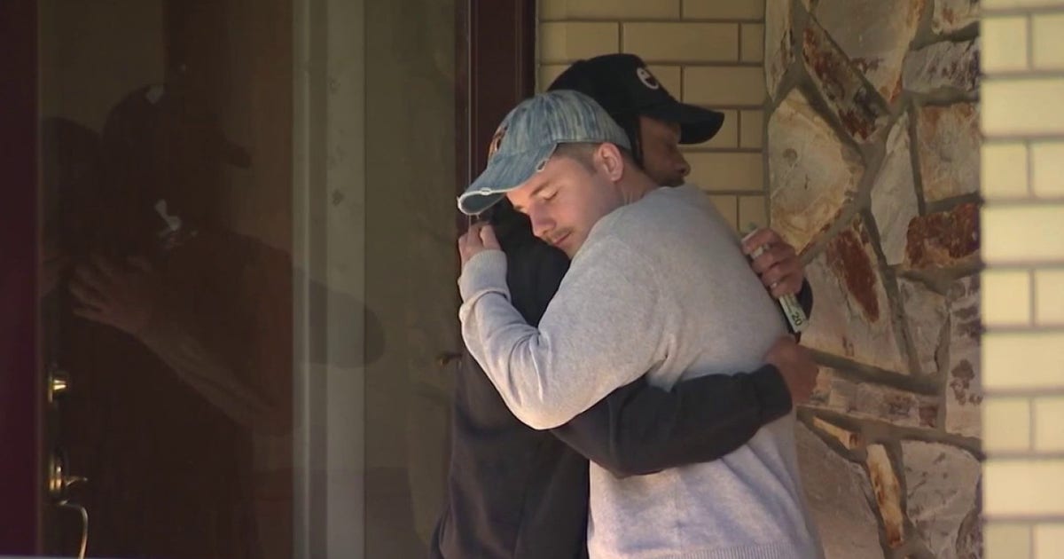 Australian creator helps save Chicago Heights vet's home