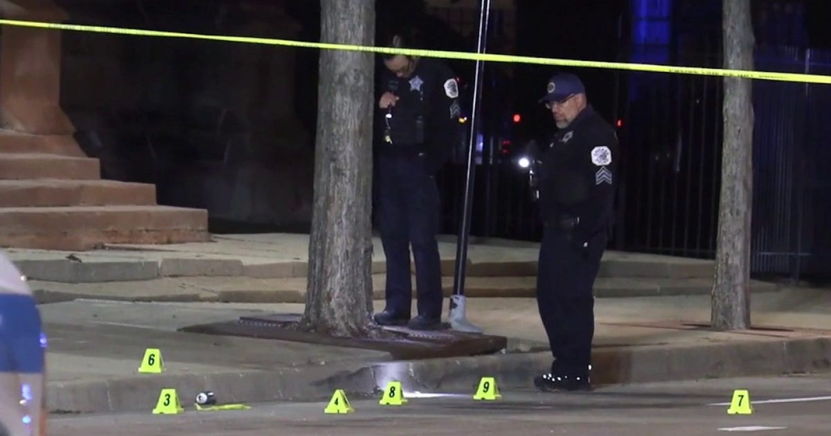 Shootout with Chicago police leaves suspect seriously wounded on South Side
