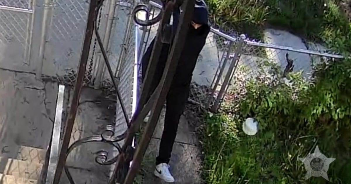 Chicago police seek suspect tied to triple shooting