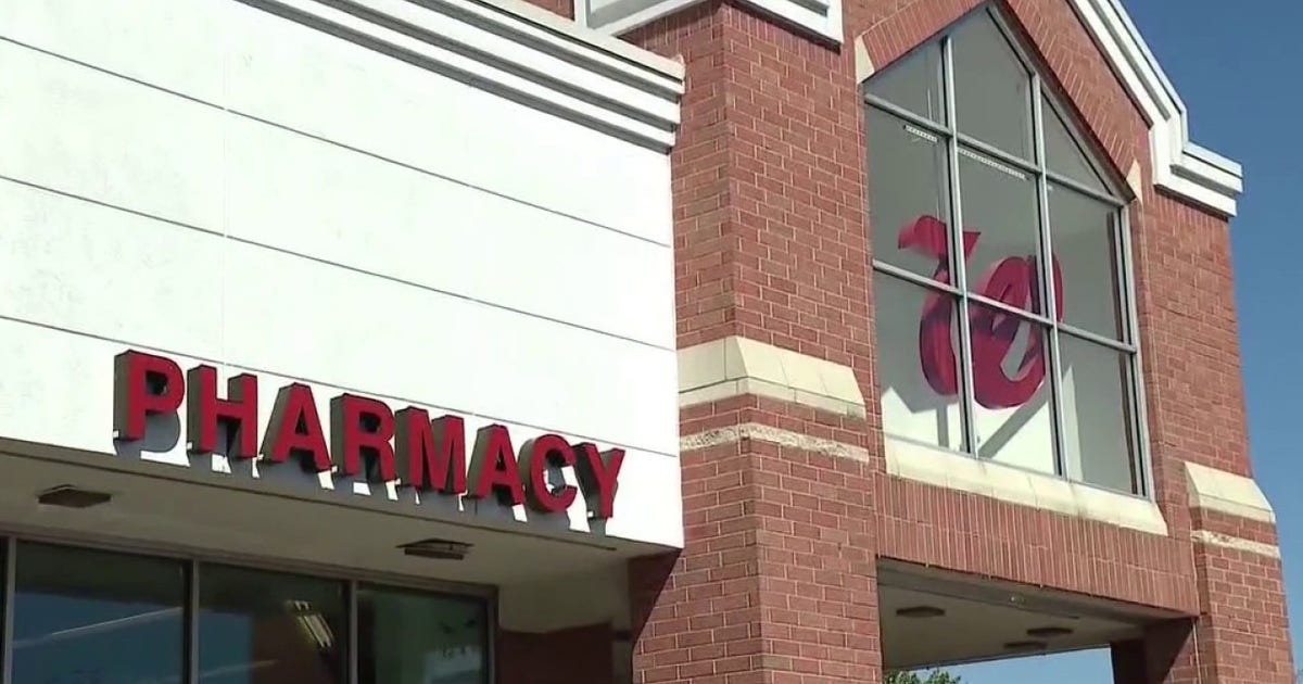 South Side residents push back against Walgreens closure
