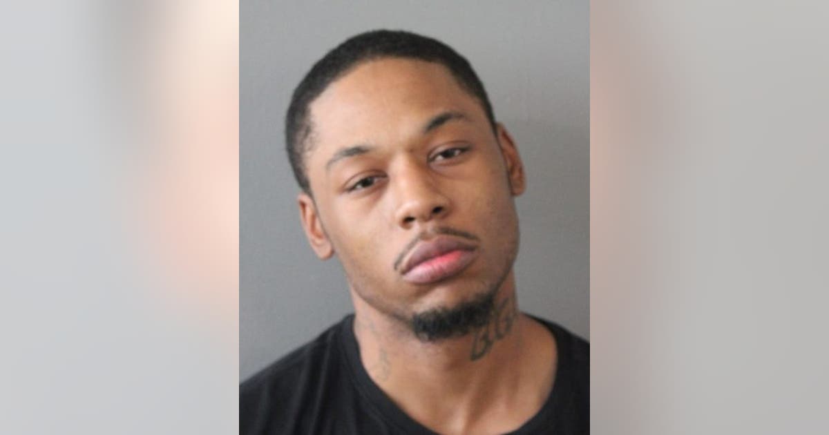 Chicago man charged in shooting that wounded woman