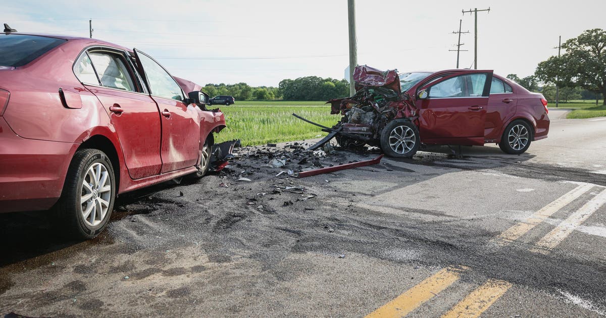 Two dead after head-on crash in Kane County: officials