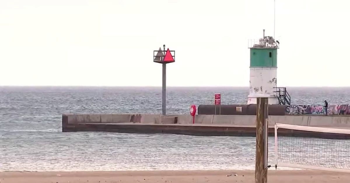 Waukegan drowning: Teen dies after swimming in Lake Michigan