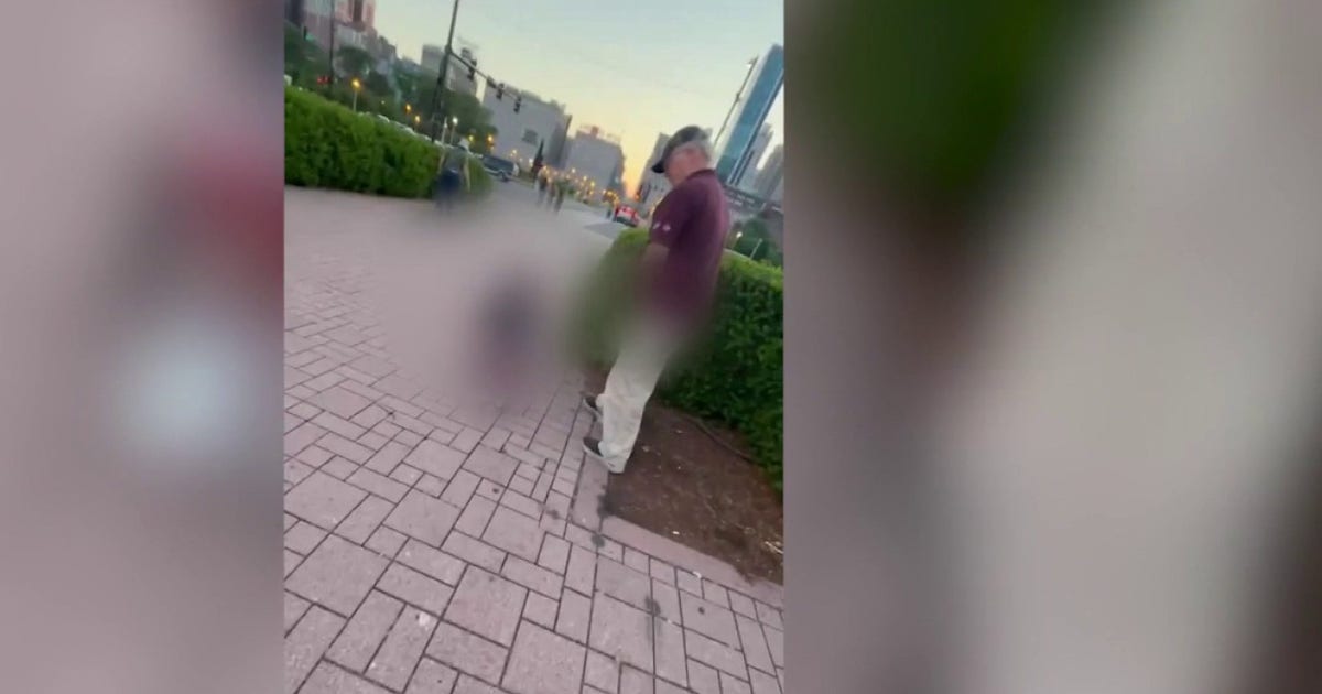 Mother calls for police action after man exposes himself to her 2-year-old near Buckingham Fountain