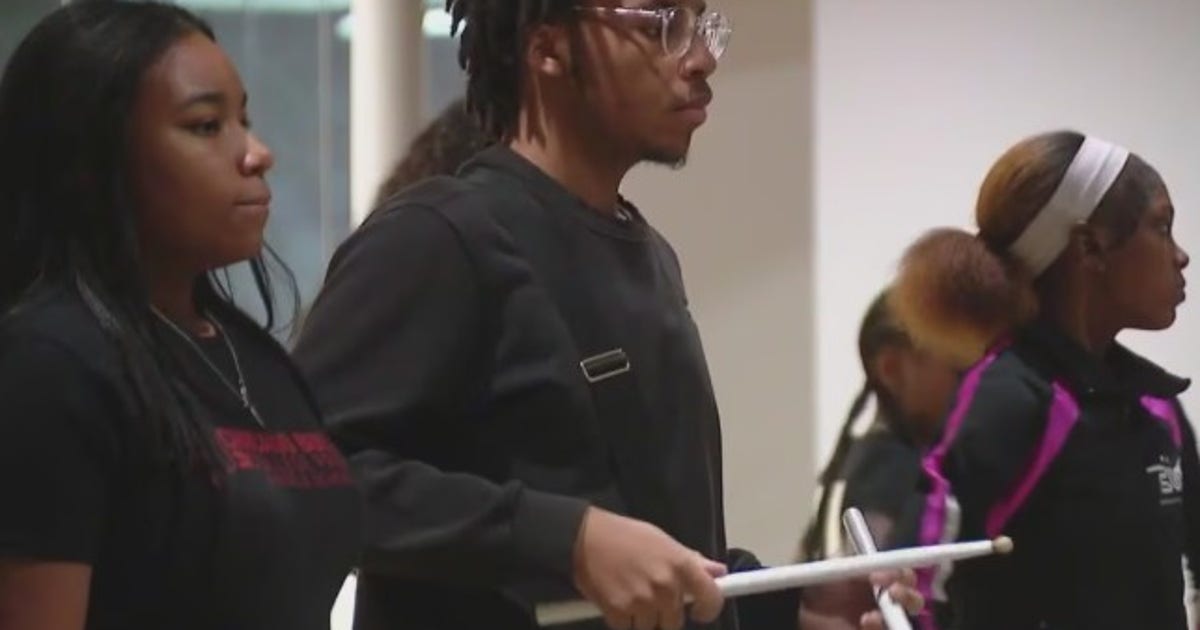 A cup of coffee that sends kids to music class? It exists on Chicago's West Side