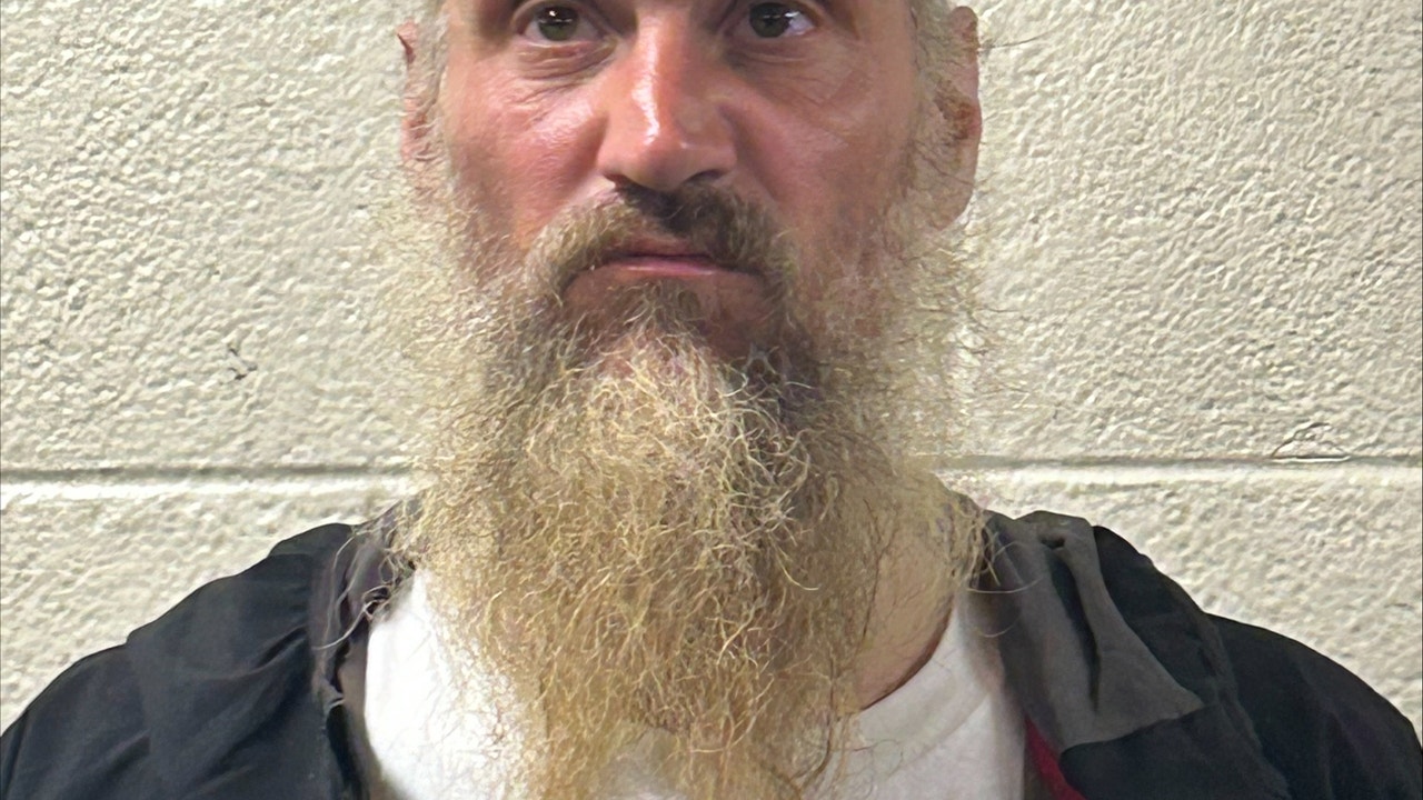 トップス L.G.B./CRIME OF GOD/HSC/M Suspect charged in LaBough Woods sexual assault case: officials