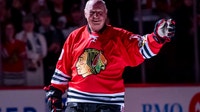 Blackhawks legend Dennis Hull dies at 81