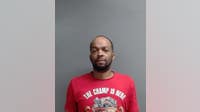 Convicted felon charged after struggle with police at Chicago Ridge Mall: police