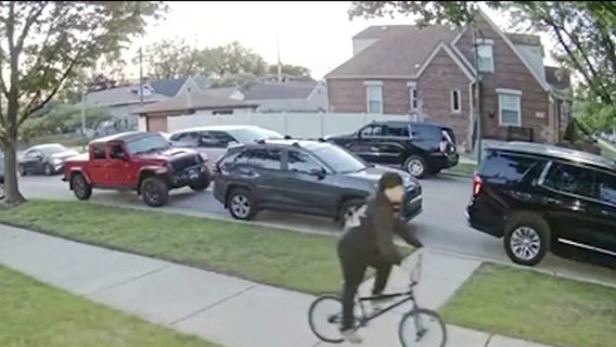 Chicago mother says 12-year-old son helped by stranger in attempted abduction