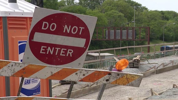 Businesses frustrated as Foster Avenue Bridge project faces more delays