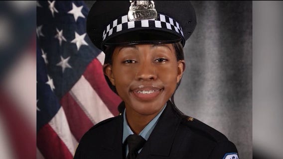 Family, Chicago police honor fallen officer Areanah Preston