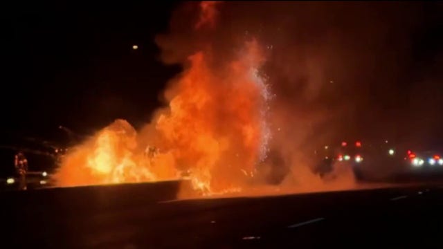 Crash on I-55 stalls traffic in SW suburbs