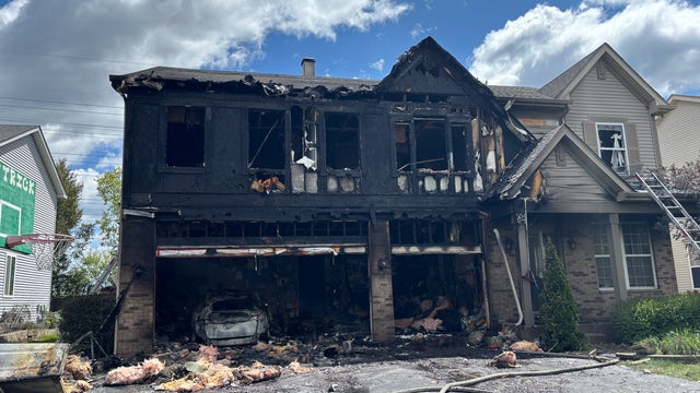 Fire tears through suburban Chicago home