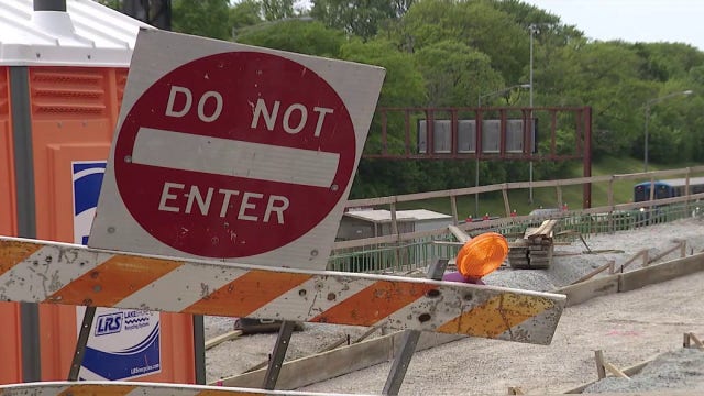 Businesses frustrated as Foster Avenue Bridge project faces more delays