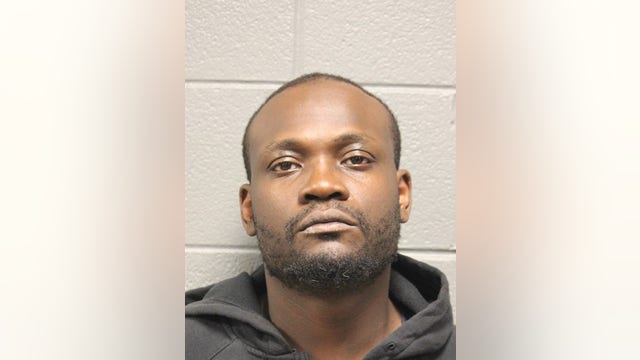 Chicago man charged in West Side shooting that injured 2 women