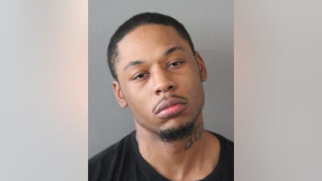 Chicago man charged in shooting that wounded woman