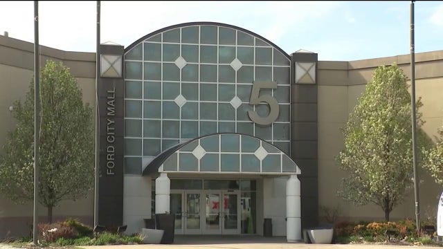 Ford City Mall must close next month, judge rules