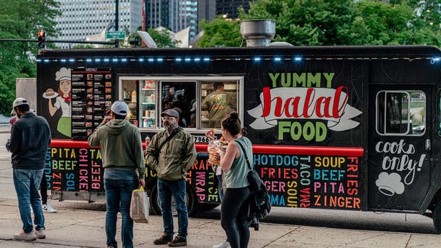 Food Truck Fridays return to Chicago’s Daley Plaza this week