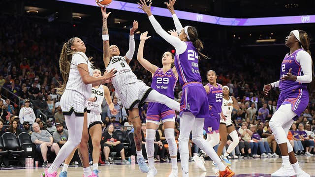 Chicago Sky fall to Phoenix Mercury 91-83, Jackson drops 29 points