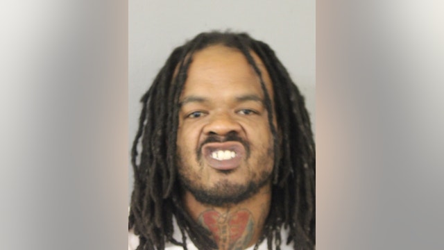 Man accused of shooting at Chicago police officers faces attempted murder charges