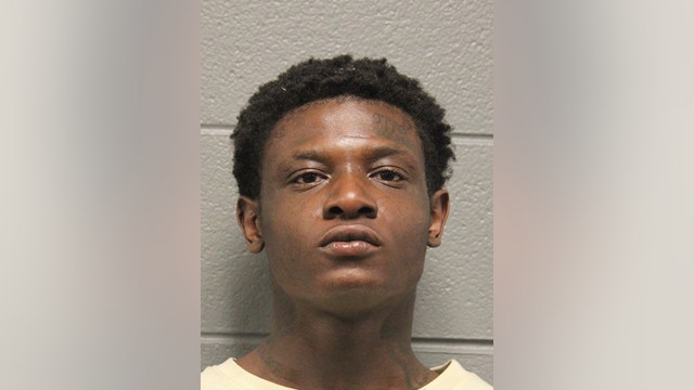 Chicago man charged in two armed robberies, business theft