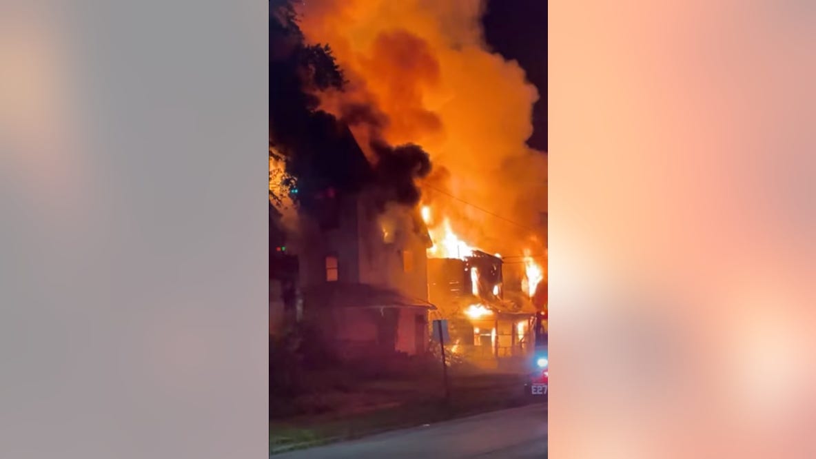 3 abandoned homes catch fire in Harvey, power outage reported