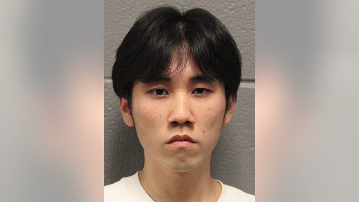 21-year-old charged with hate crime after cross burning in Grant Park: police