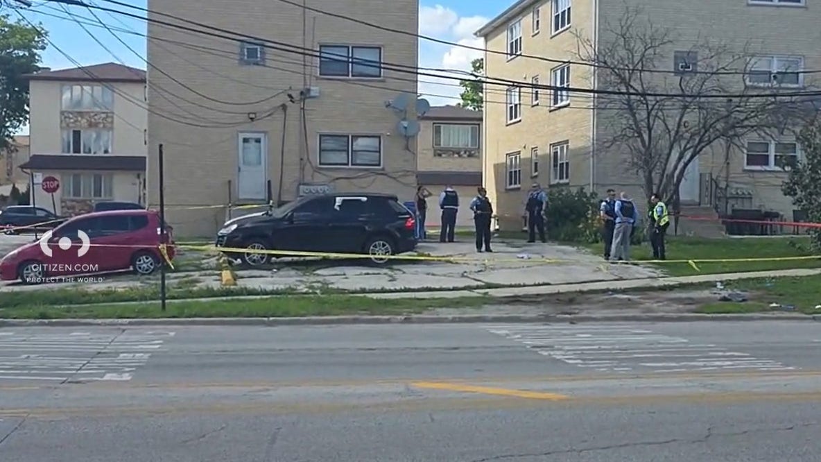 2 men killed in shooting on Chicago's Northwest Side, police say