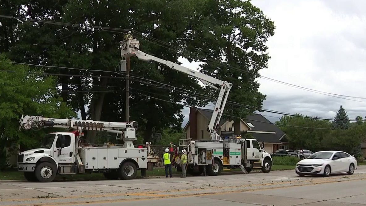 Thousands across Illinois still without power ahead of more storms