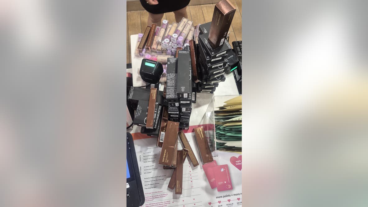Teens charged after $5K Ulta theft in Norridge, police chase on I-55