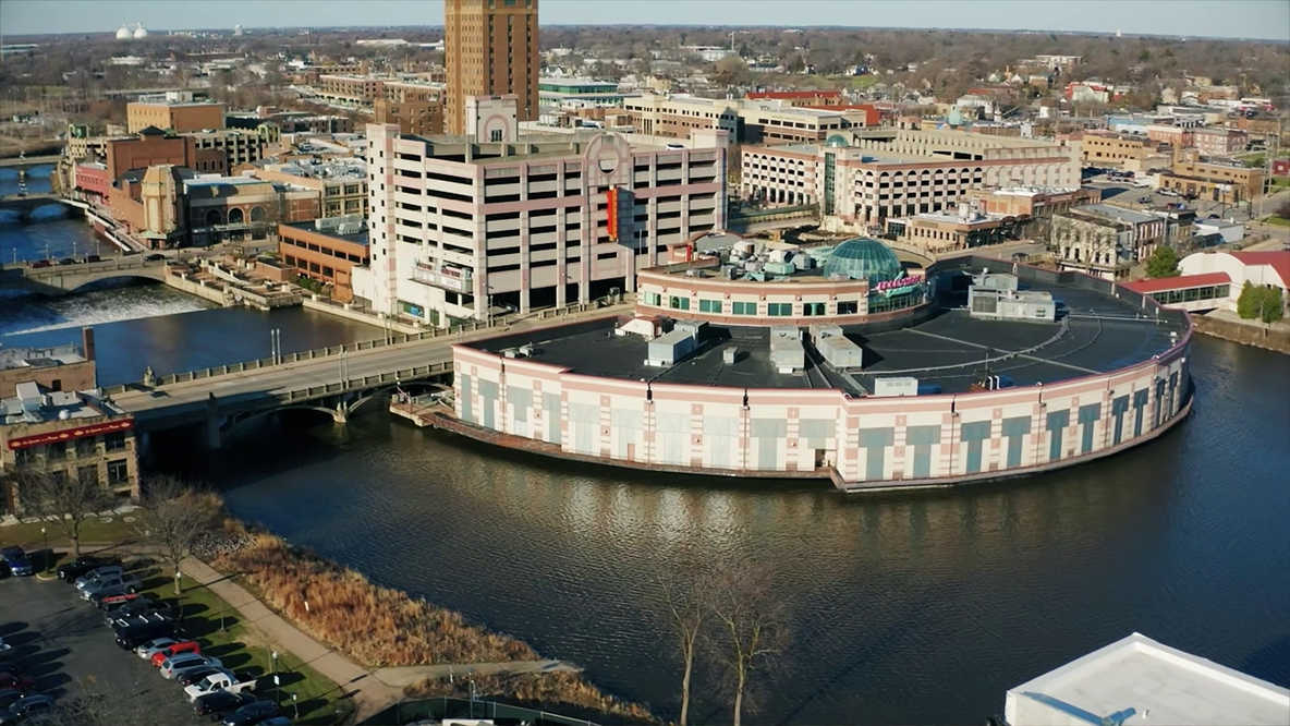 Hollywood Casino Aurora riverboat to close June 10 as new land-based casino prepares to open
