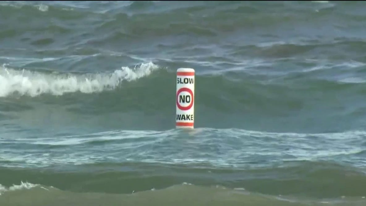 Child missing after disappearing in Lake Michigan at NW Indiana beach