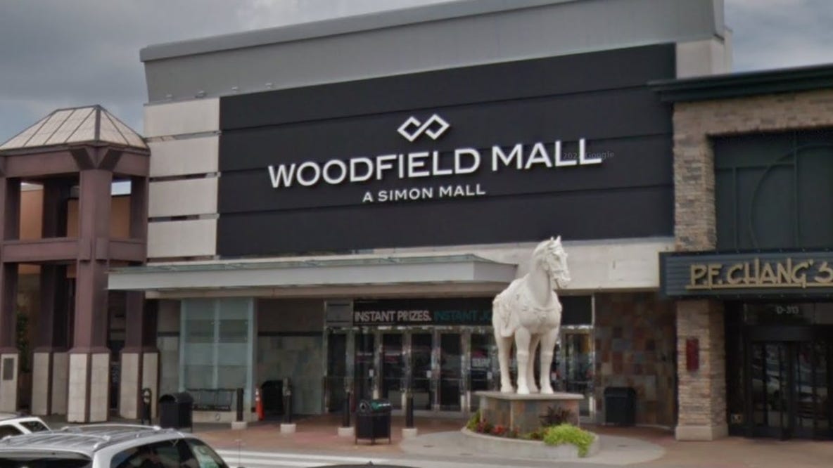 Man charged after recording boy urinating in Woodfield Mall: police