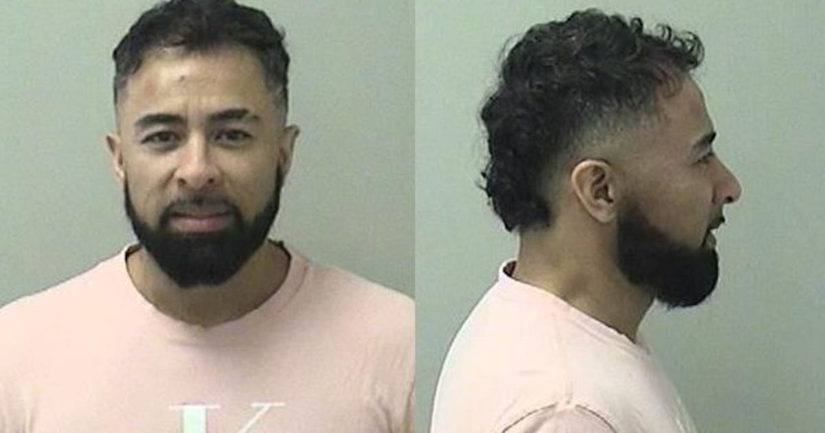 Suburban Chicago man charged with 8th DUI after crashing into minivan ...
