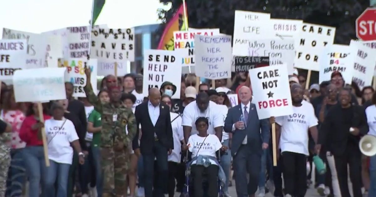 Family demands accountability in Mundelein police shooting | FOX 32 Chicago