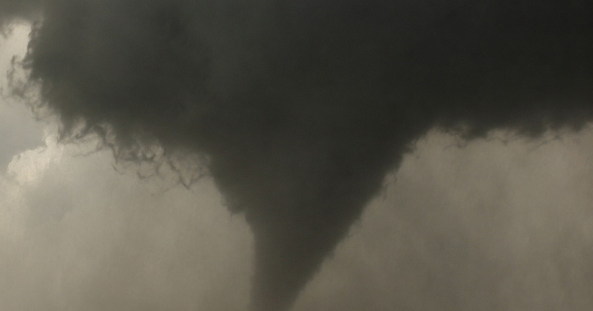 At least 17 tornadoes confirmed across Illinois, Indiana during severe weather outbreak