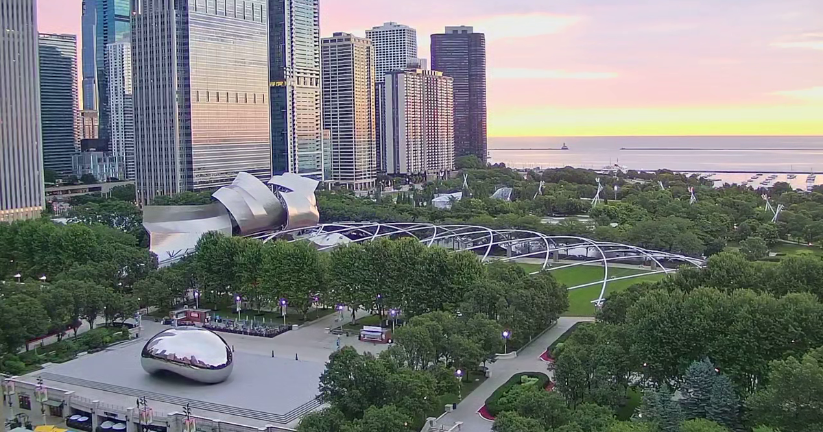 Chicago weather: Storm chances return this afternoon before summer heat builds