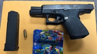 Suburban Chicago man charged after police find Glock with extended mag during traffic stop